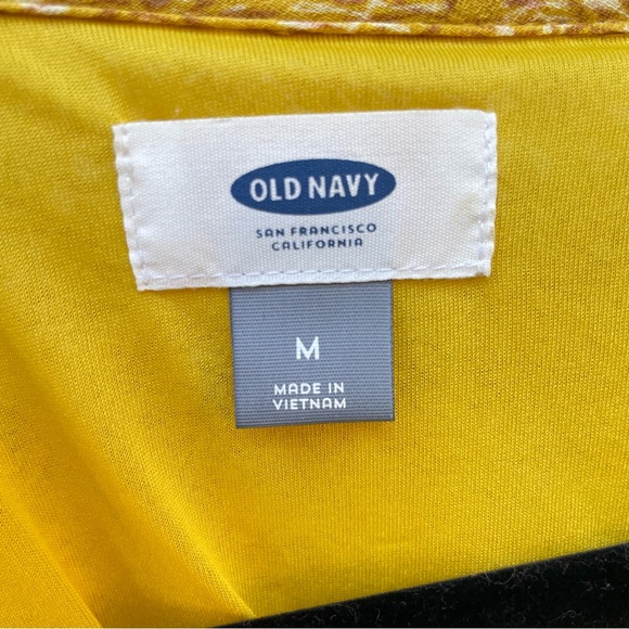 NWOT Old Navy mustard floral midi dress size Medium. Small pleating  on chest. - Picture 6 of 9